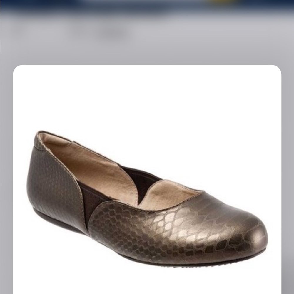 Softwalk shoes